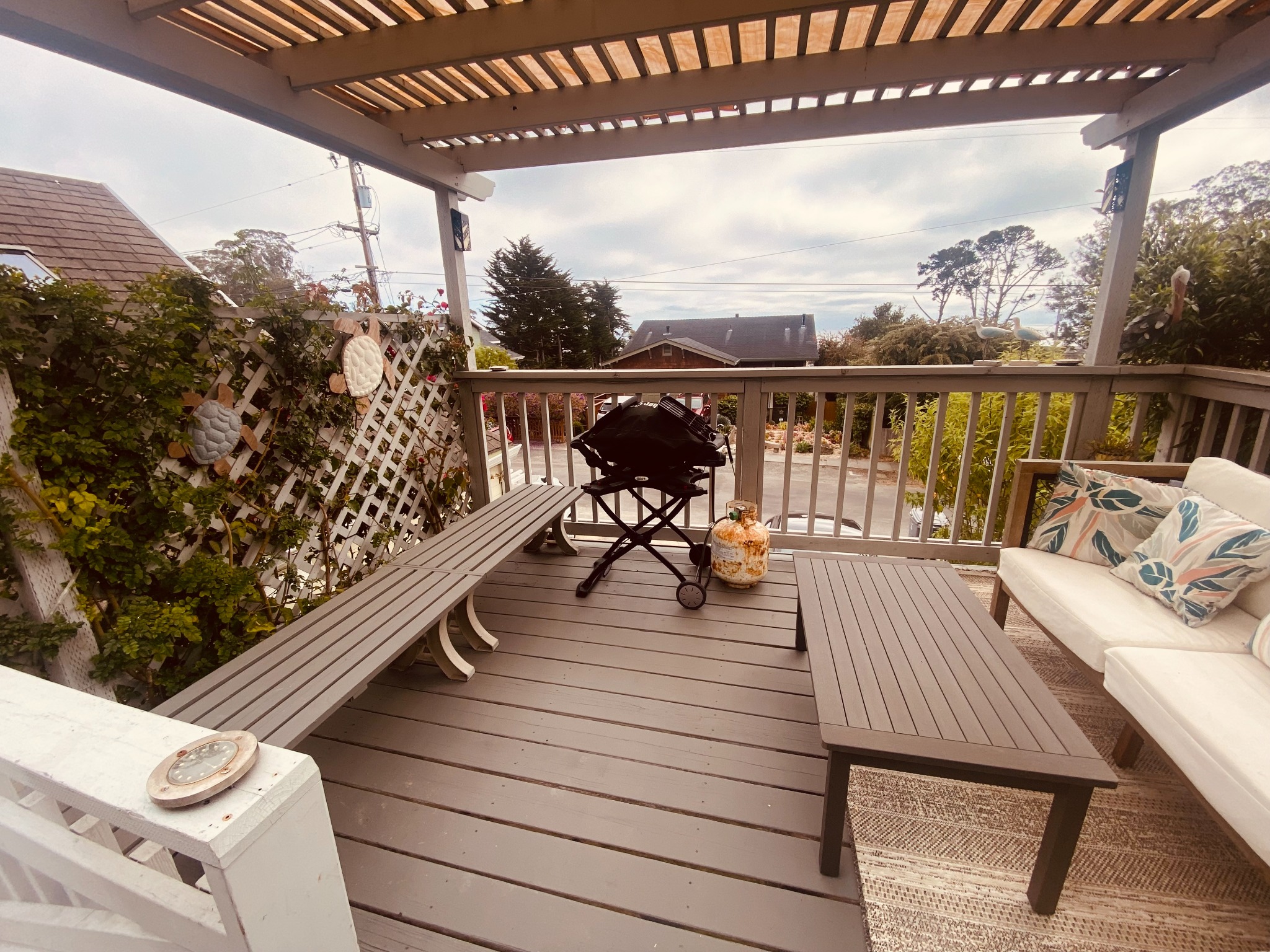 Covered deck with outdoor seating